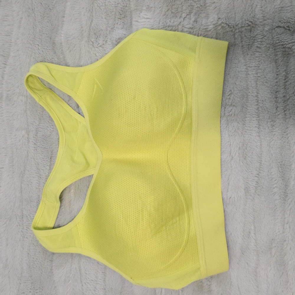 NWOT Gymshark Sports Bra
